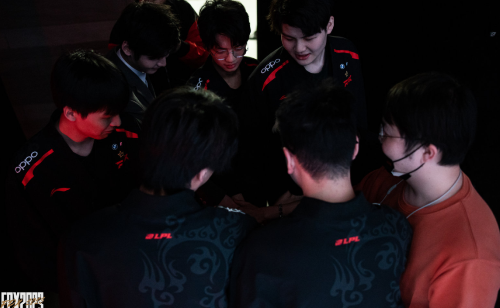 位顶住内线 位顶住内线